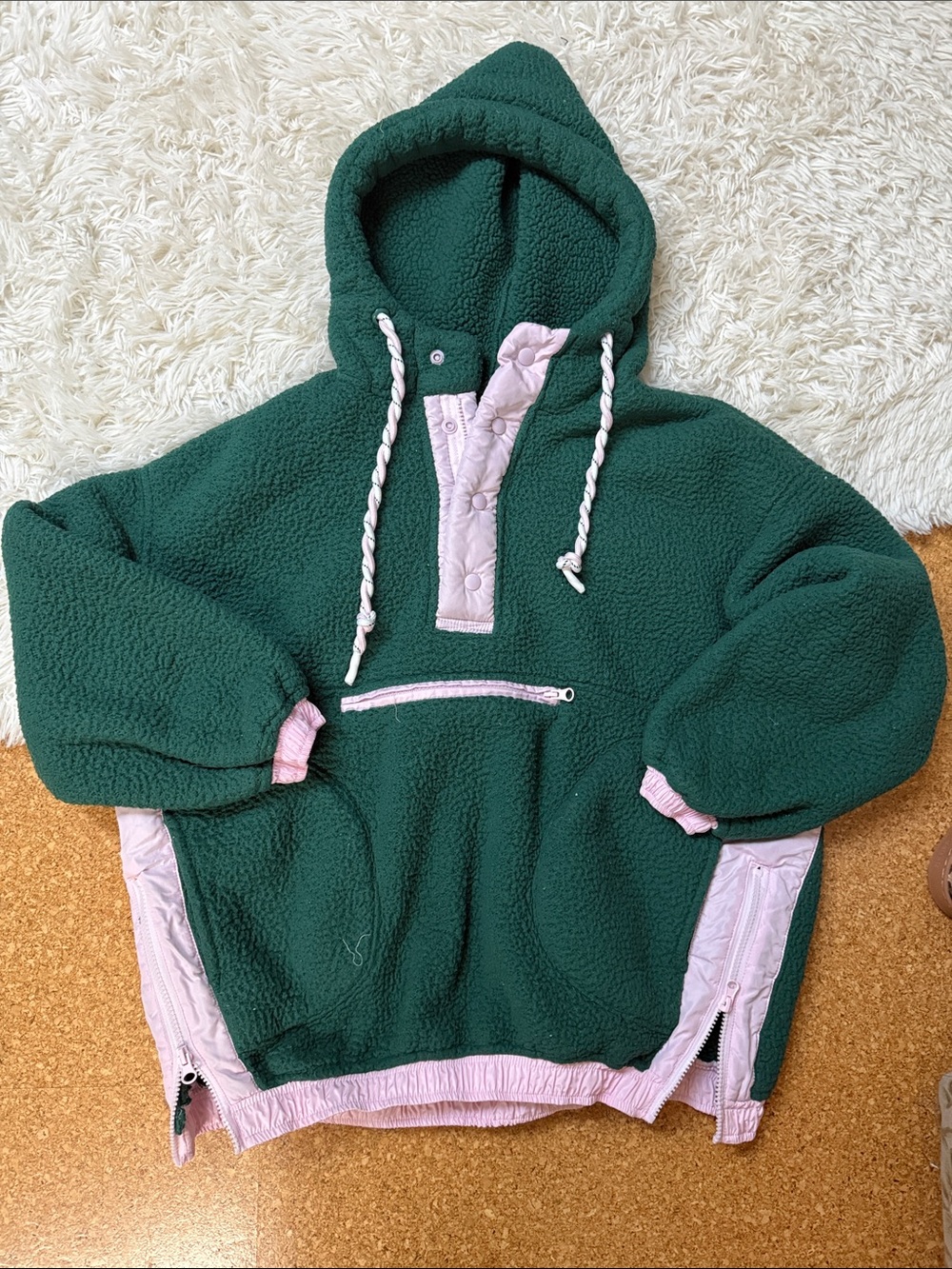 Altar’d state frostbite pullover